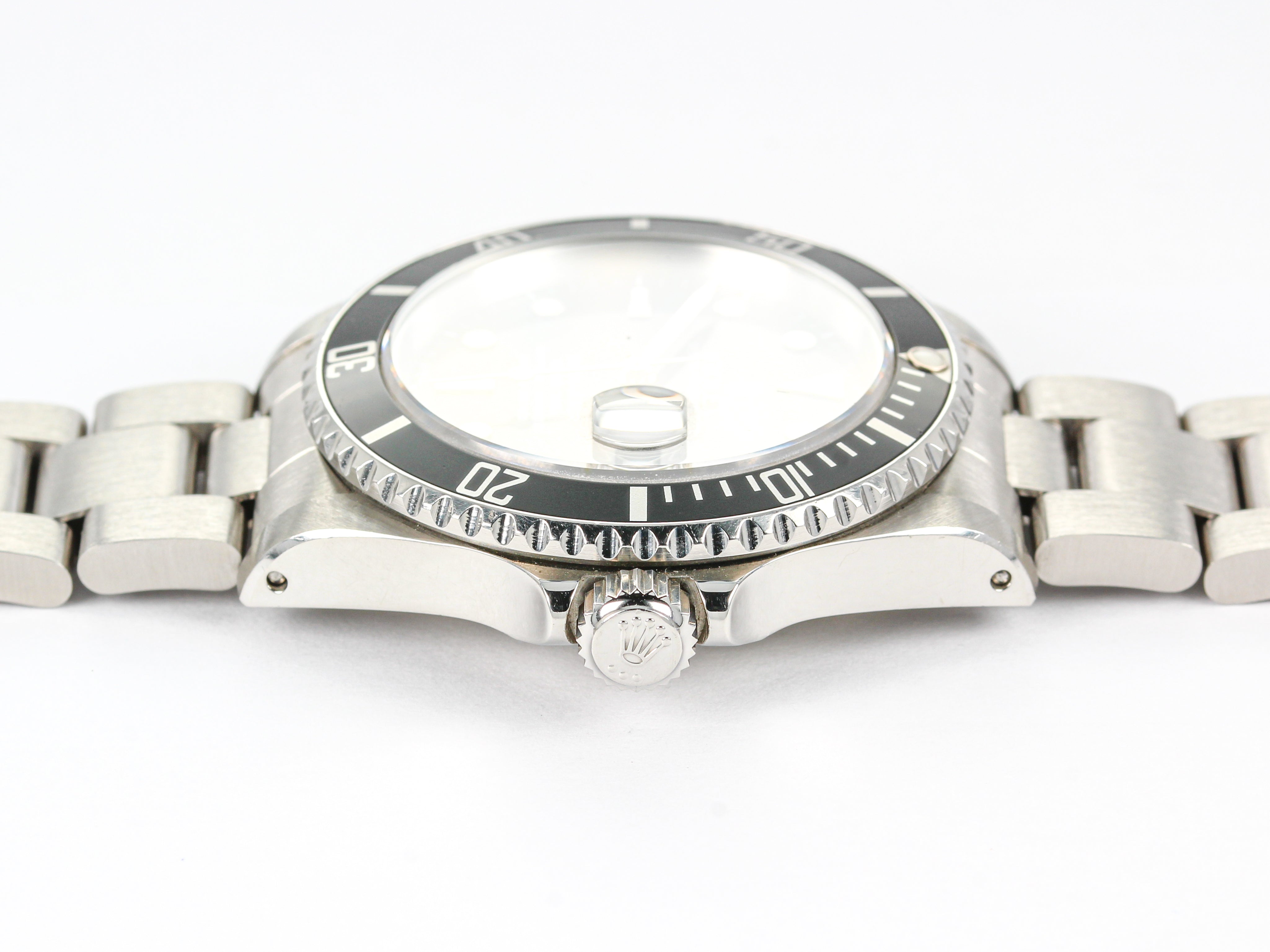 Rolex Submariner 16610 Black Dial on Oyster Bracelet