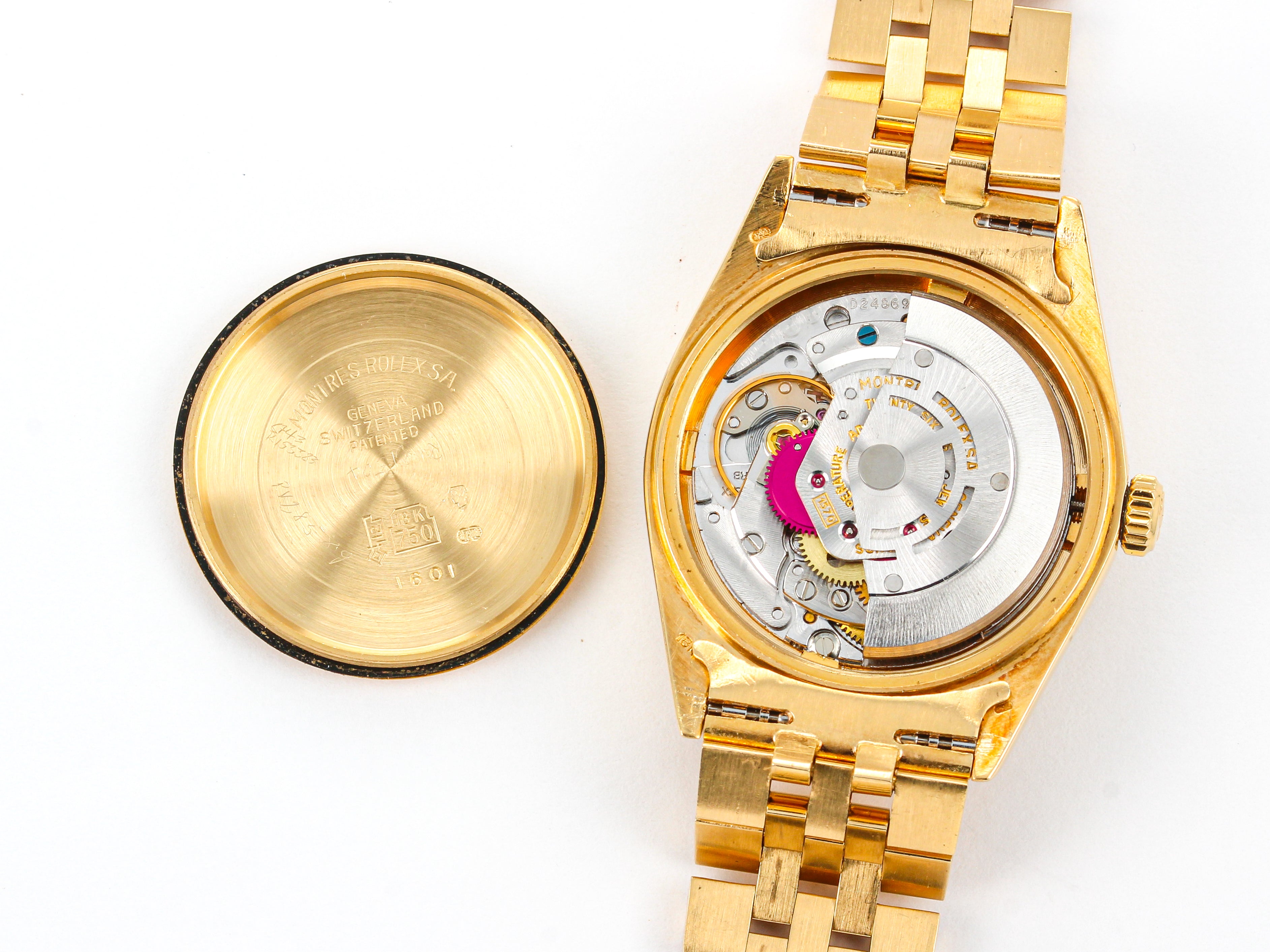 Rolex Datejust 1601 Black Dial in Yellow Gold with Big Logo Bracelet