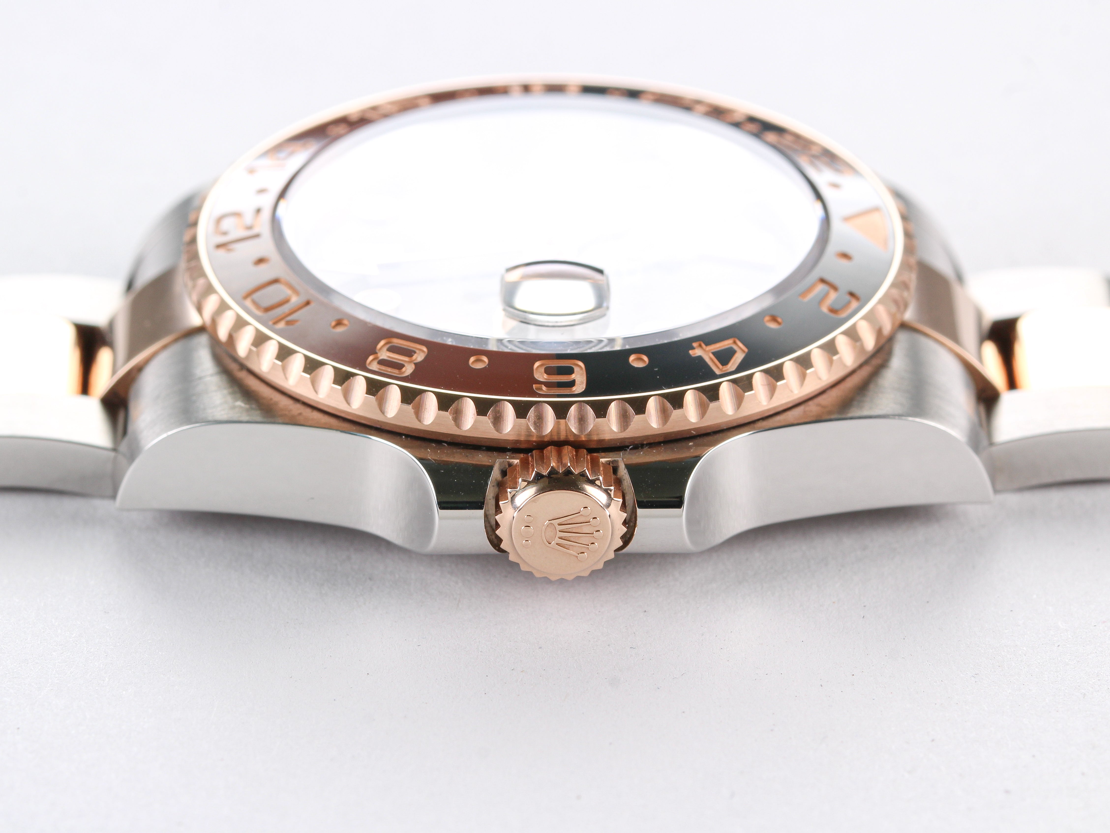 Rolex GMT-Master II 126711CHNR "Rootbeer" in Steel & Gold on Oyster Bracelet