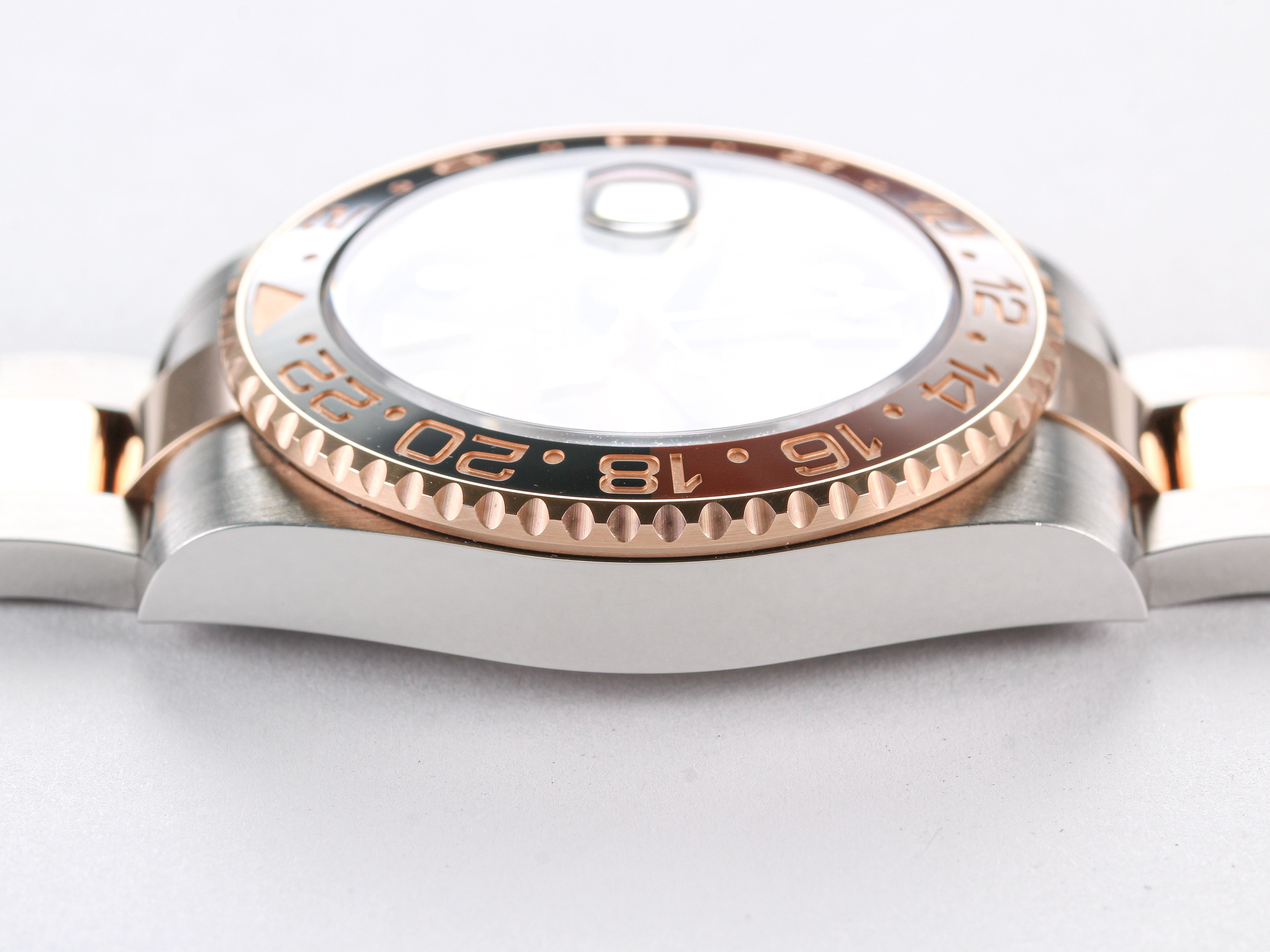 Rolex GMT-Master II 126711CHNR "Rootbeer" in Steel & Gold on Oyster Bracelet