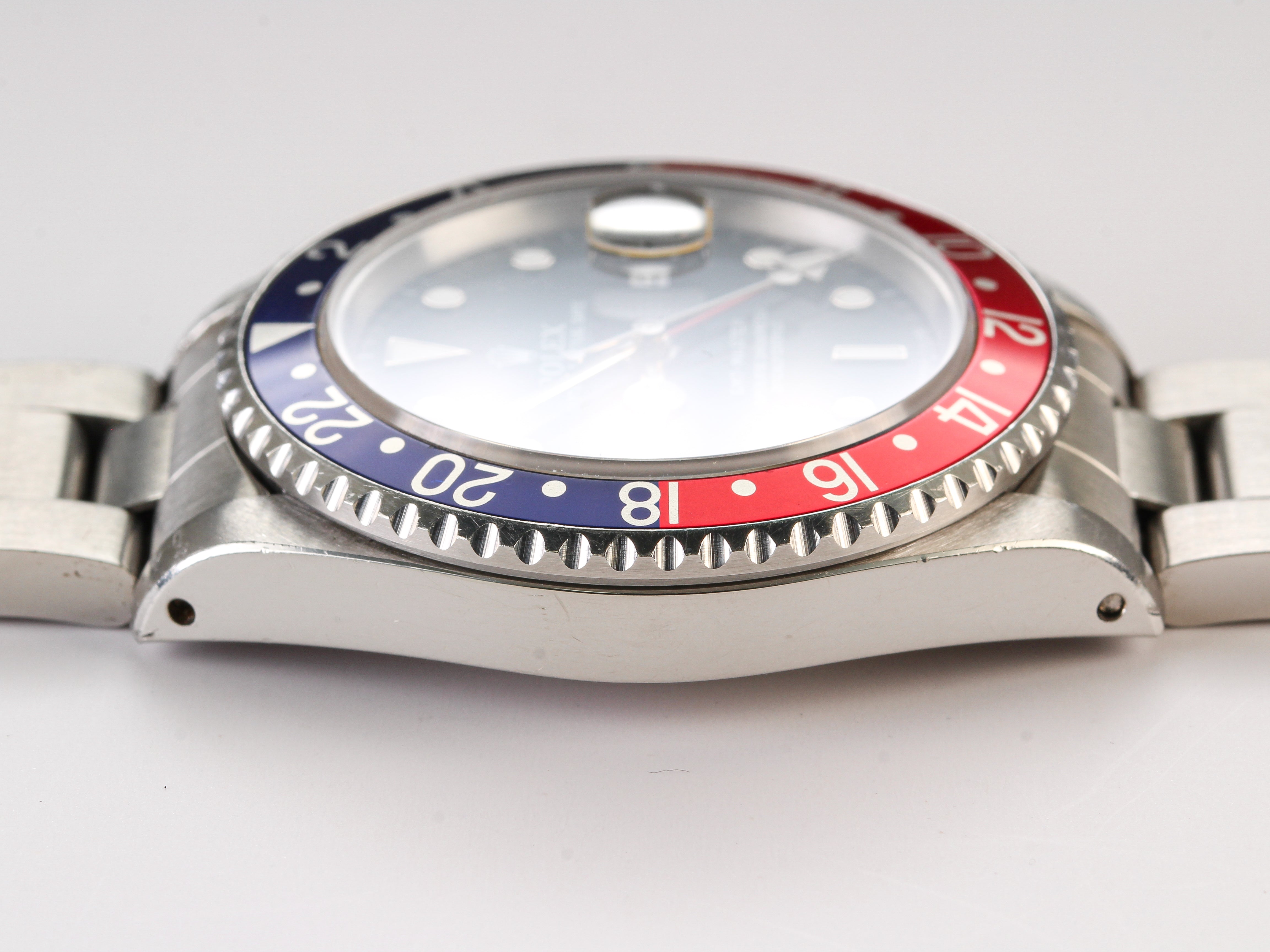 Rolex GMT-Master II 40mm '16700' Pepsi Stainless Steel