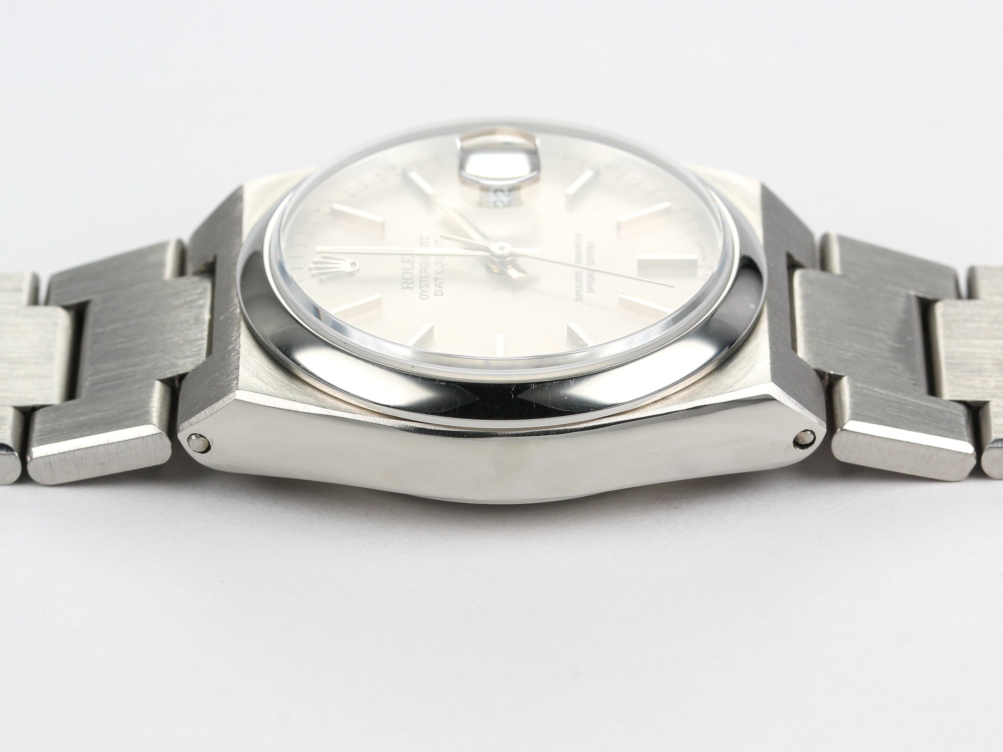 Rolex Oysterquartz Datejust 17000 Silver Dial in Steel Case and Bracelet